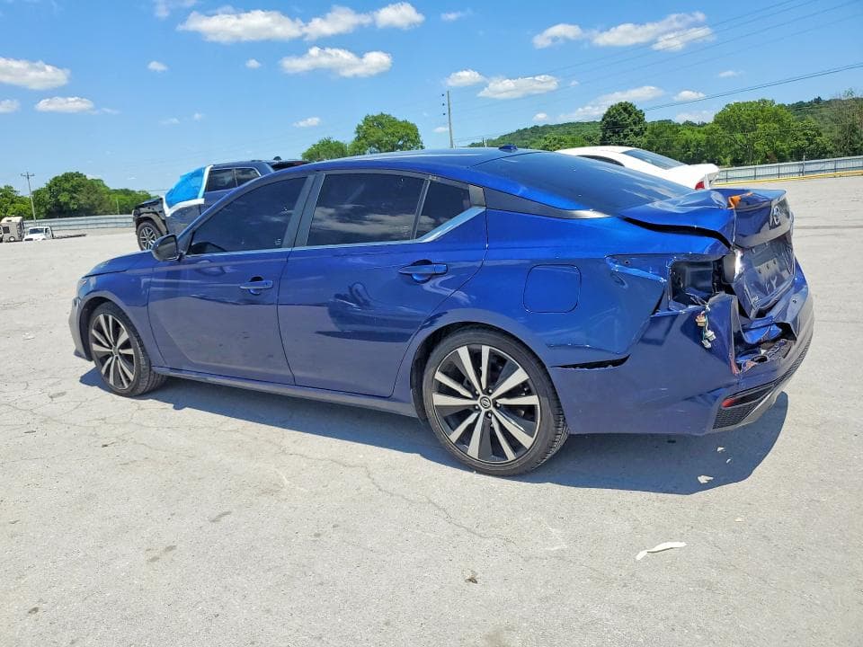 2022 NISSAN ALTIMA SR 2