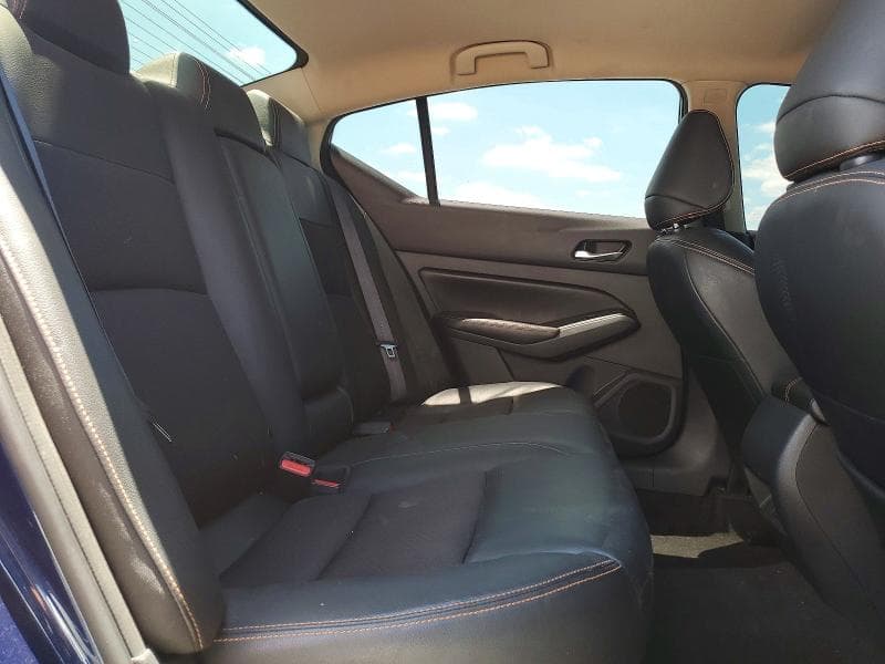 2022 NISSAN ALTIMA SR 10