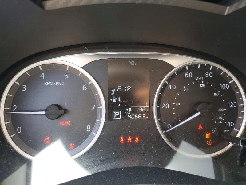 2024 NISSAN VERSA 9