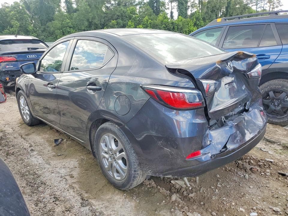 2017 TOYOTA YARIS IA BASE 2