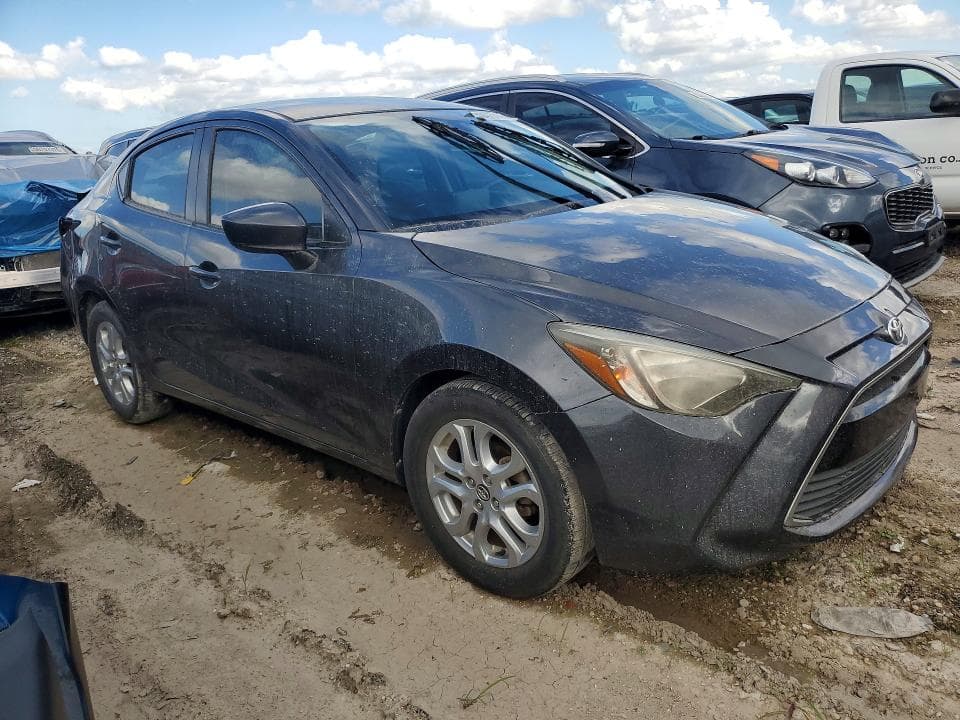 2017 TOYOTA YARIS IA BASE 4