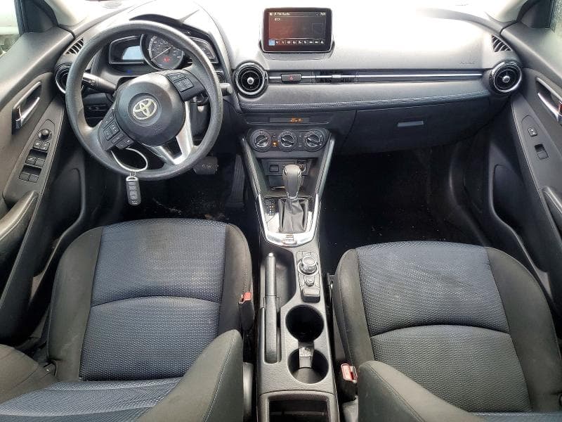 2017 TOYOTA YARIS IA BASE 8