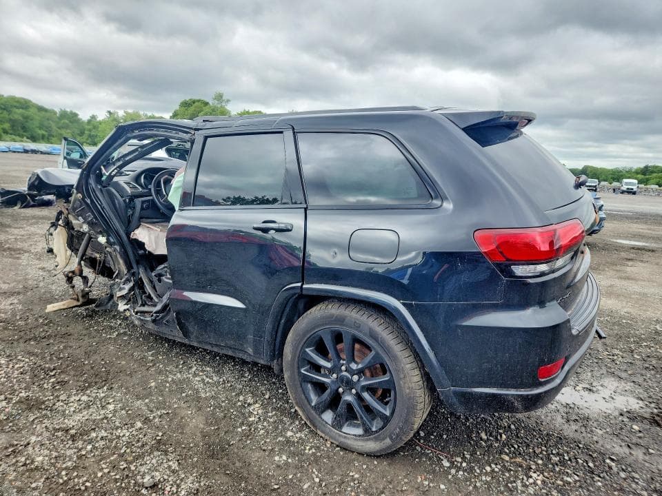 2018 JEEP GRAND CHEROKEE LAREDO 2