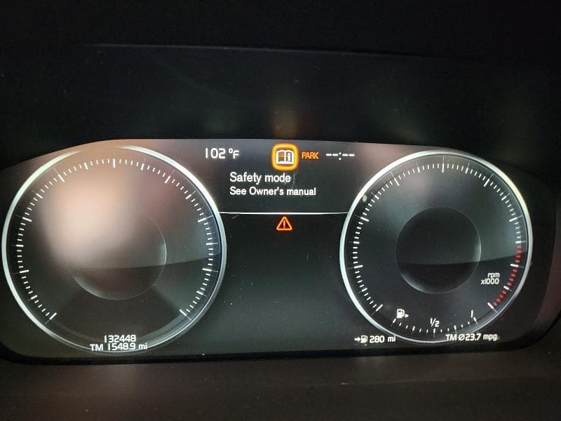 2018 VOLVO S90 T5 MOMENTUM 9