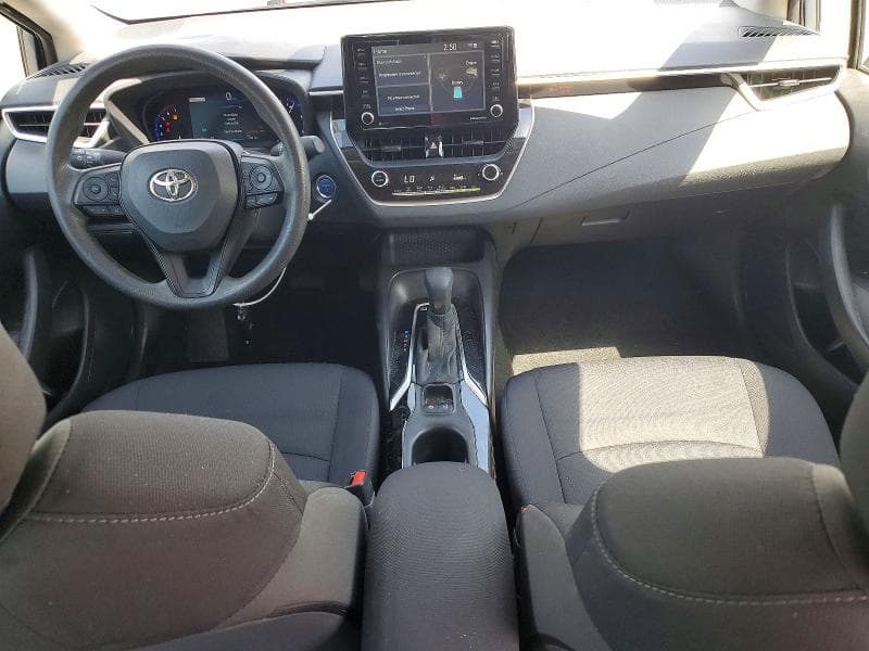 2022 TOYOTA COROLLA LE LE 8
