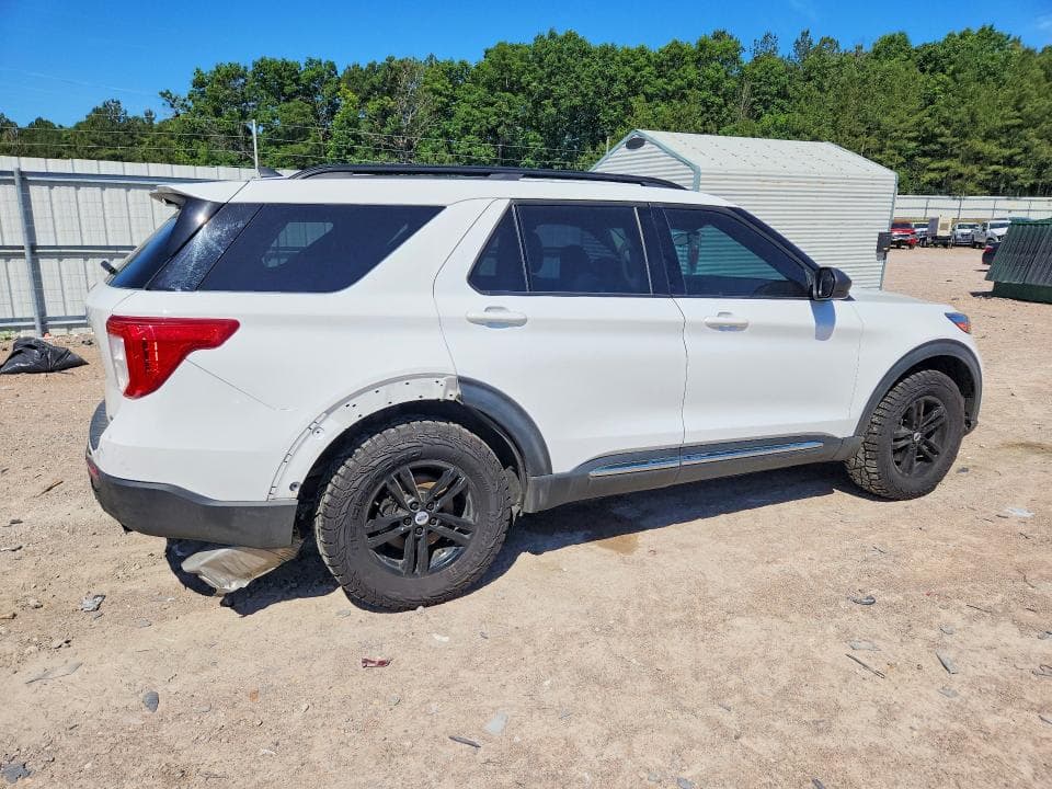 2022 FORD EXPLORER XLT 3