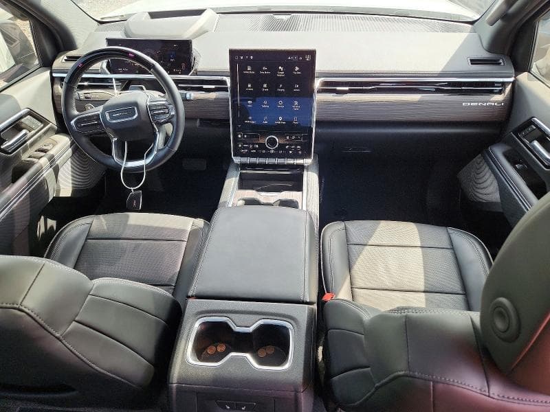 2024 GMC SIERRA DENALI 8
