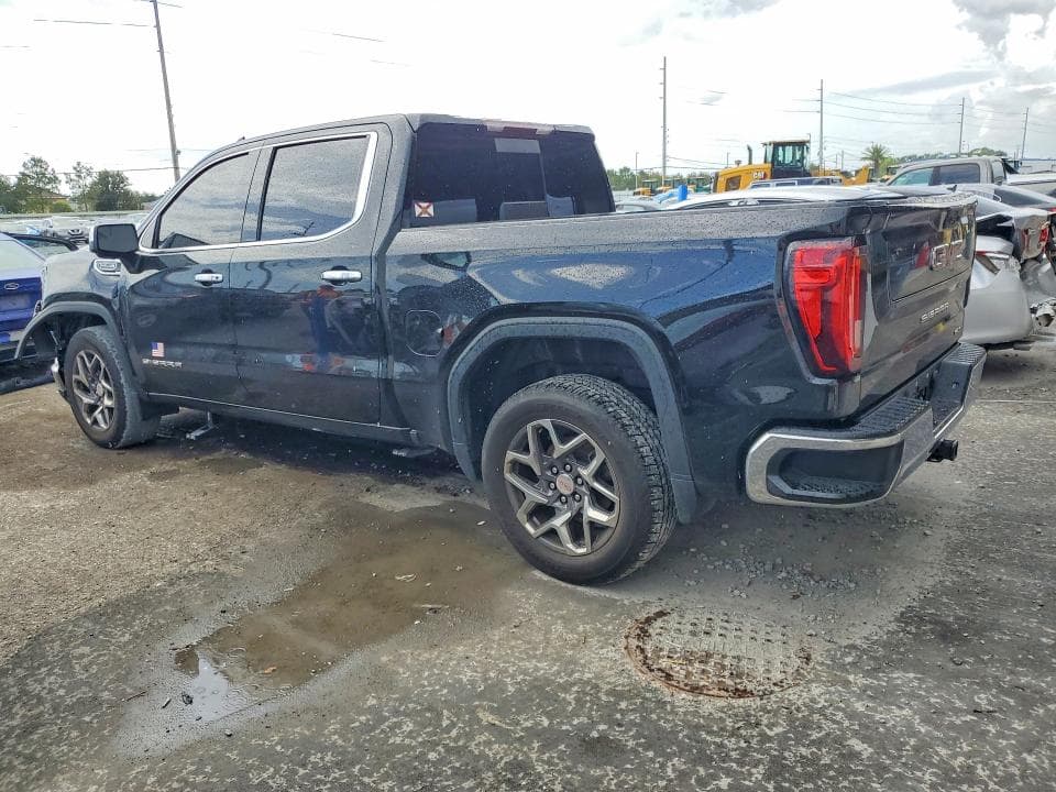 2022 GMC SIERRA C1500 SLT 2