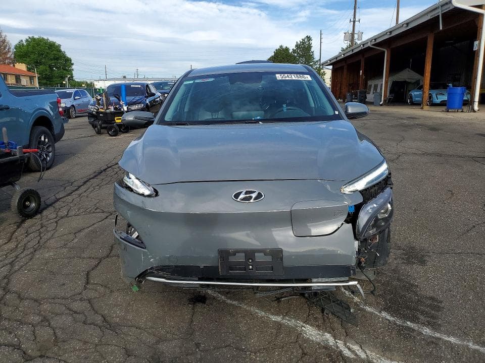 2023 HYUNDAI KONA SE 5