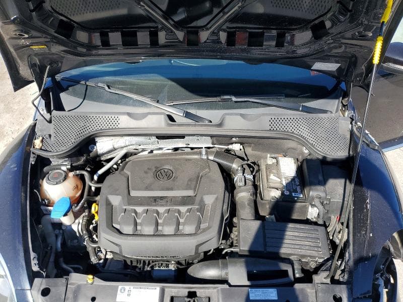 2018 VOLKSWAGEN BEETLE S 11