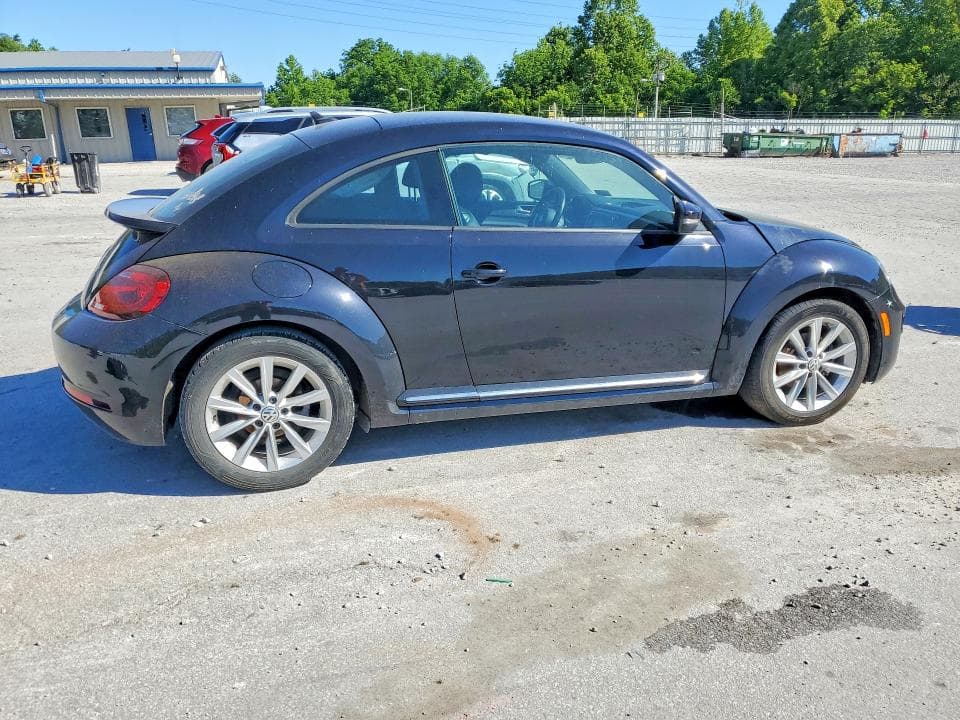 2018 VOLKSWAGEN BEETLE S 3