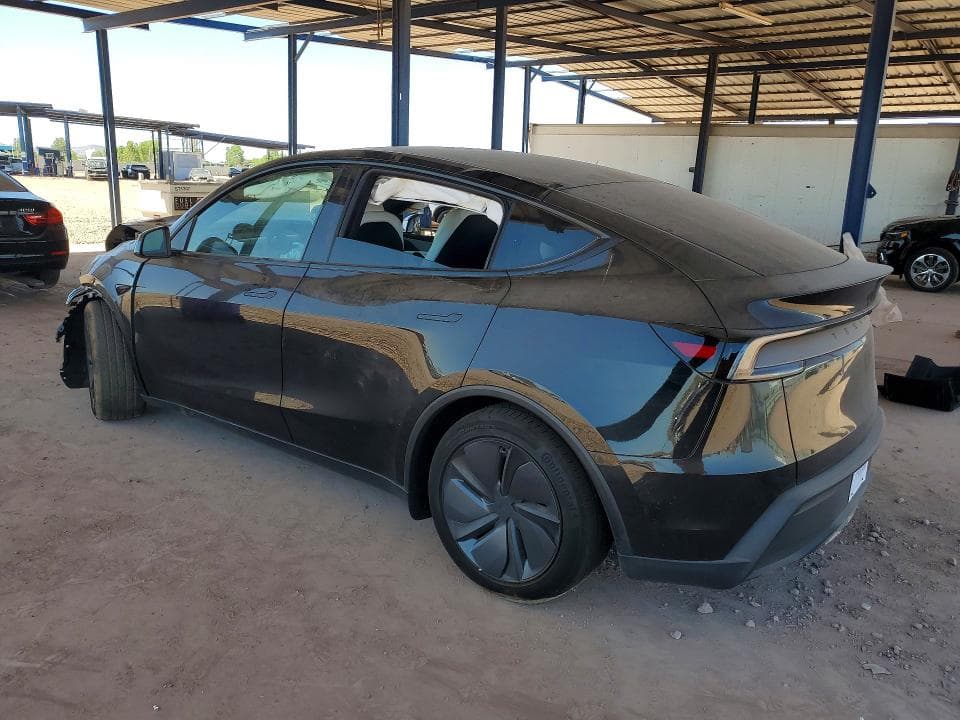 2026 TESLA MODEL Y 2