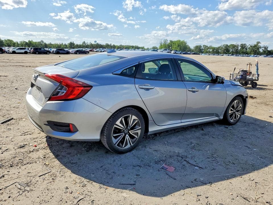 2017 HONDA CIVIC EX 3