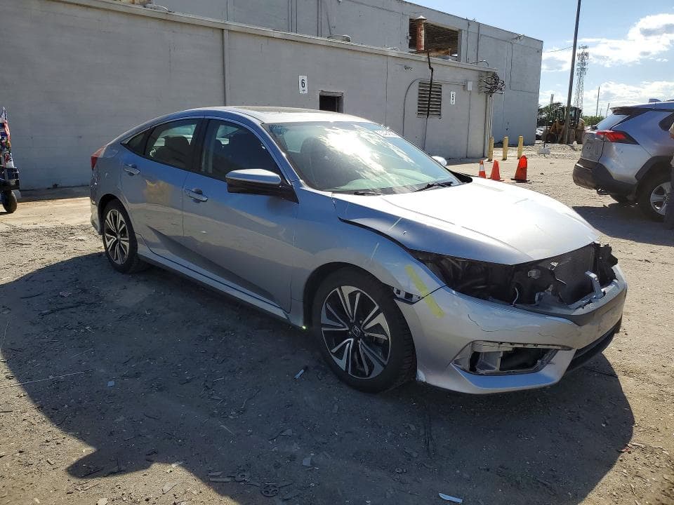 2017 HONDA CIVIC EX 4