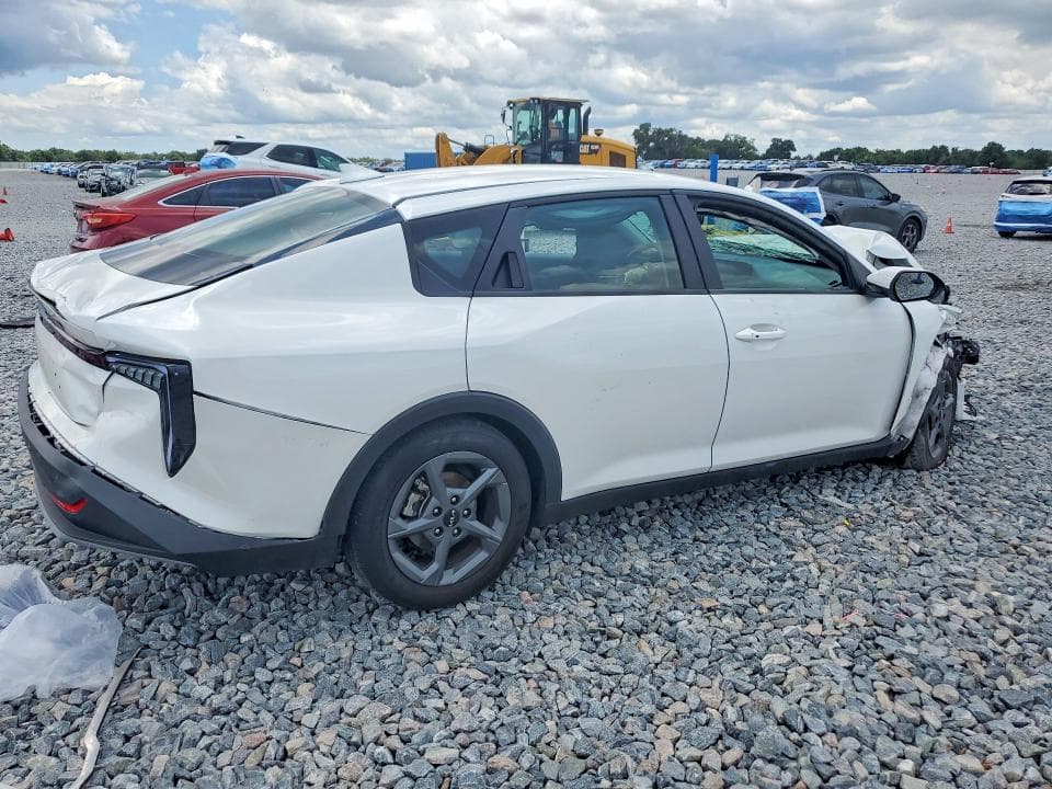 2025 KIA K4 LXS 3