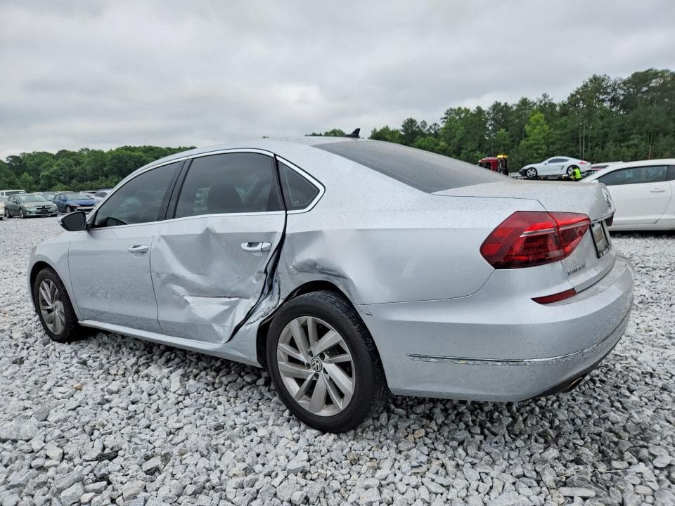 2018 VOLKSWAGEN PASSAT 2