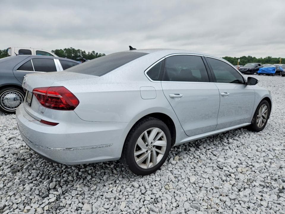 2018 VOLKSWAGEN PASSAT 3
