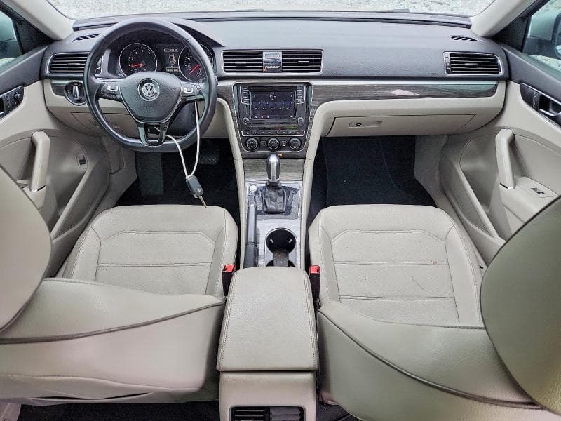 2018 VOLKSWAGEN PASSAT 8
