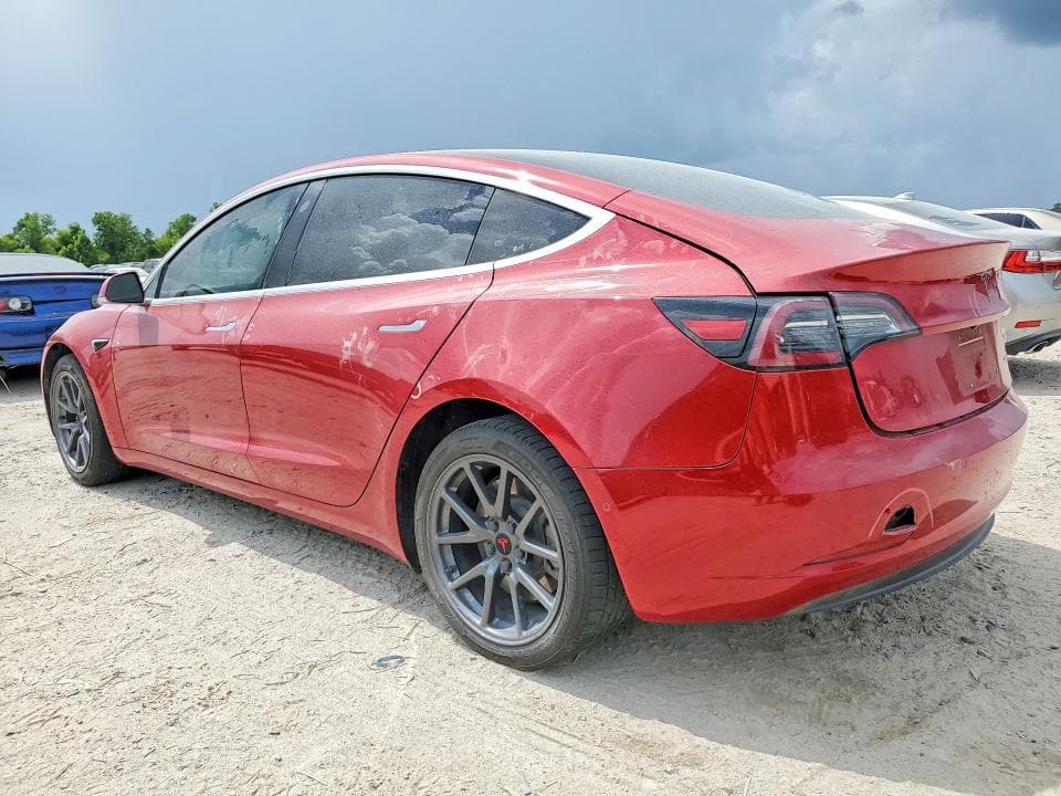 2018 TESLA MODEL 3 2