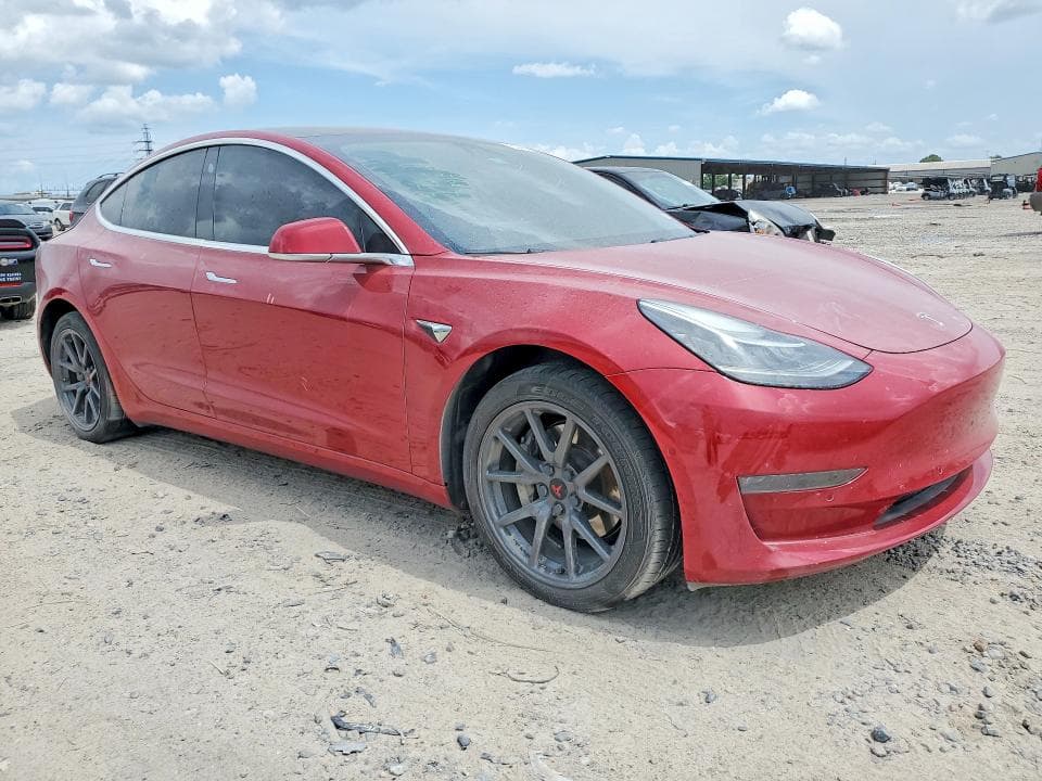 2018 TESLA MODEL 3 4