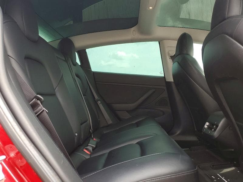 2018 TESLA MODEL 3 10
