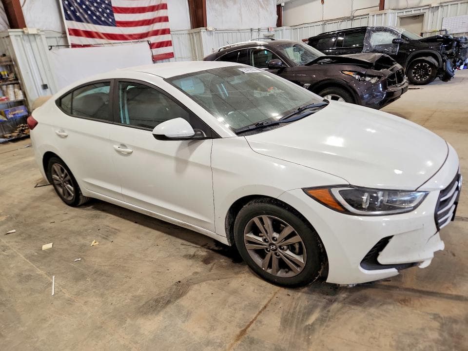 2018 HYUNDAI ELANTRA SEL 4