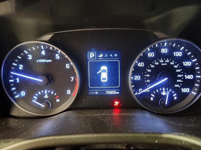 2018 HYUNDAI ELANTRA SEL 9