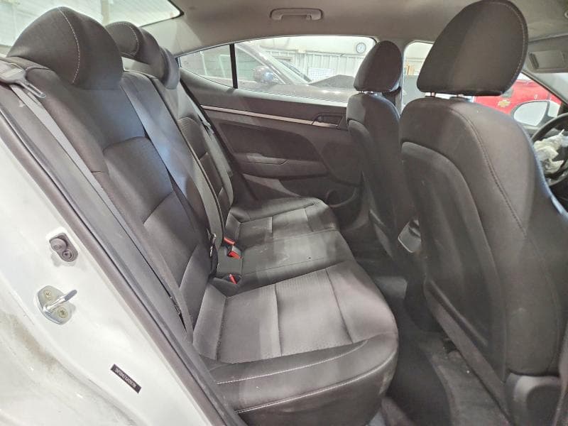 2018 HYUNDAI ELANTRA SEL 10