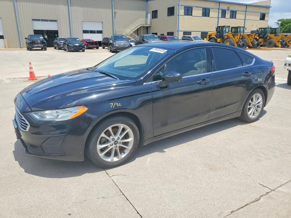 2019 FORD FUSION SE 1