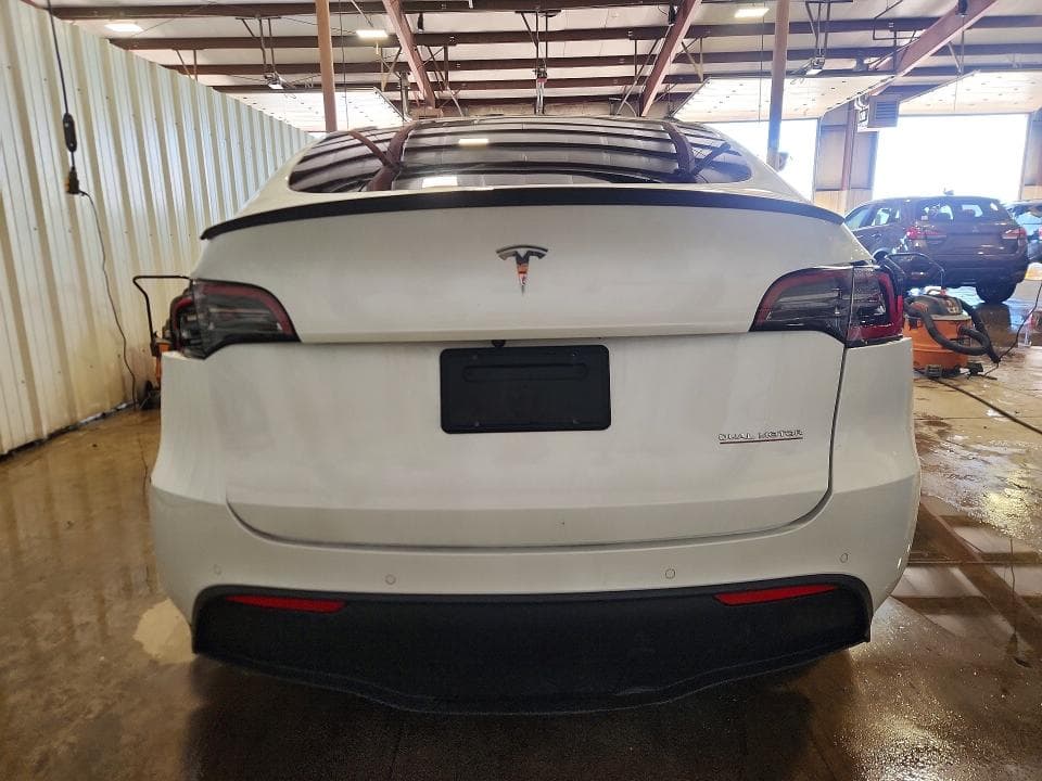 2022 TESLA MODEL Y 6