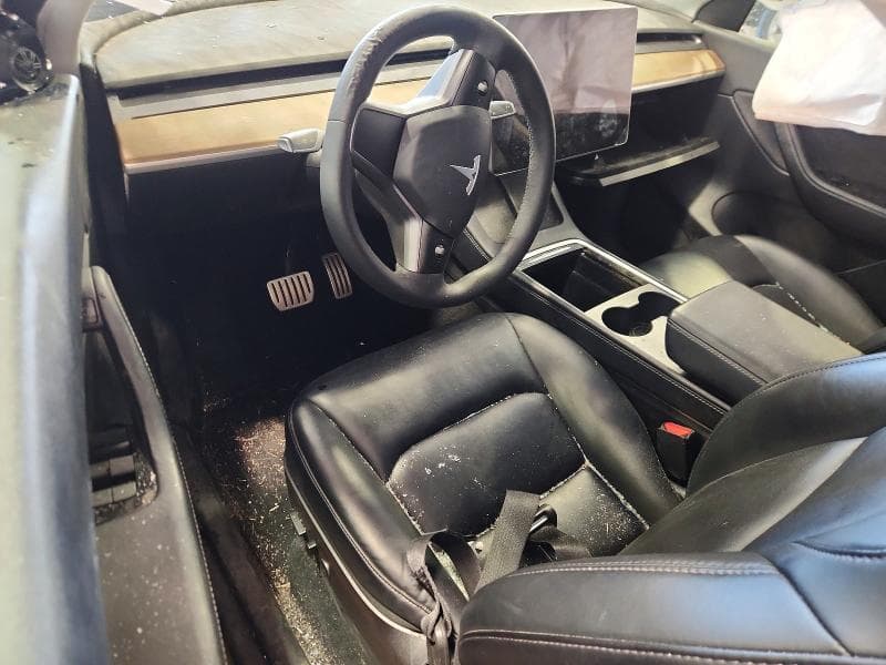 2022 TESLA MODEL Y 8
