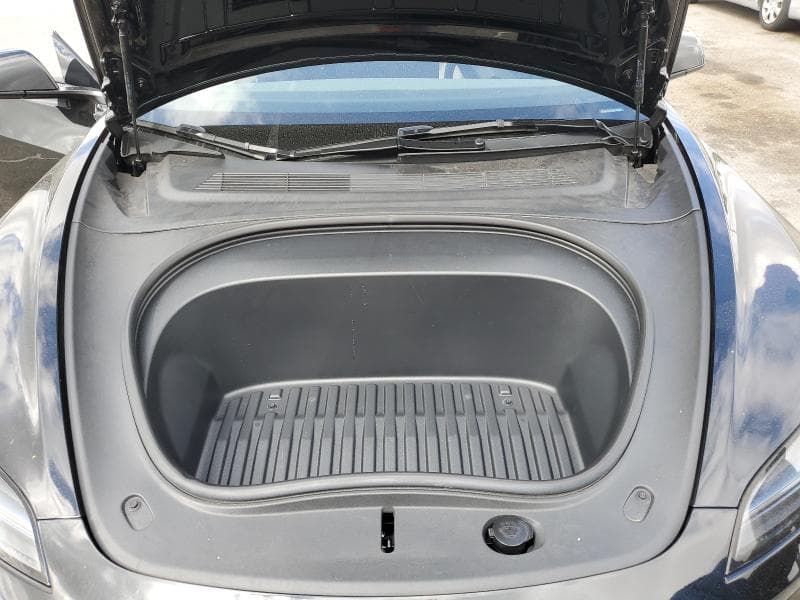 2025 TESLA MODEL 3 11