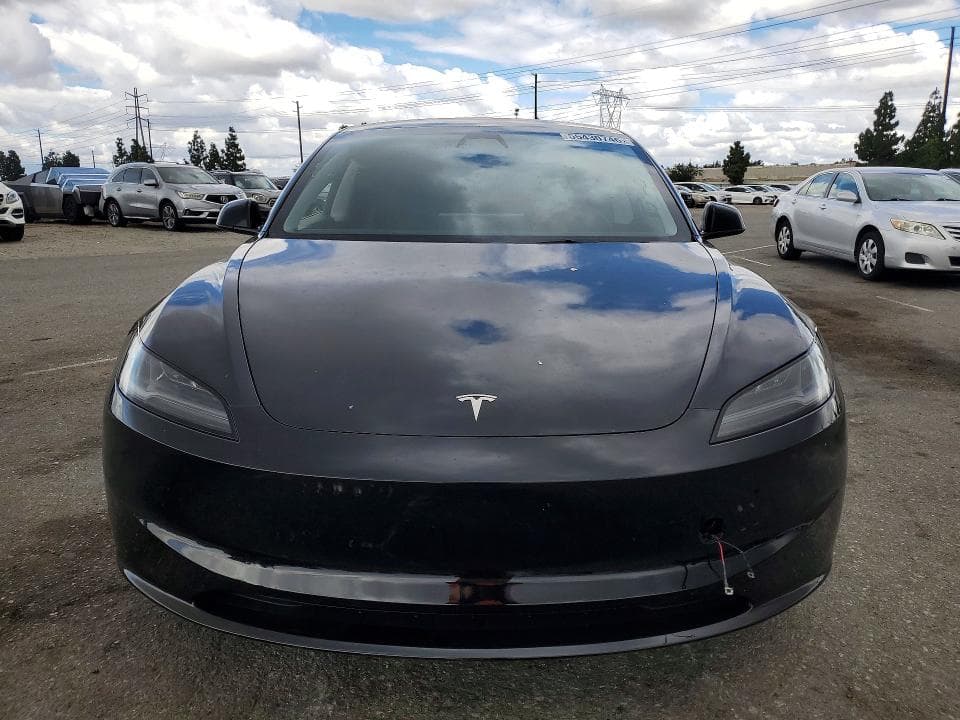2025 TESLA MODEL 3 5