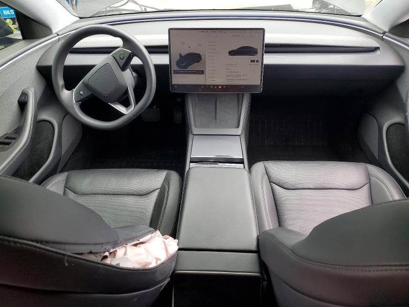2025 TESLA MODEL 3 8