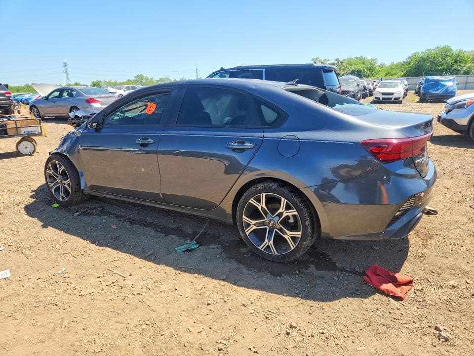 2022 KIA FORTE FE 2