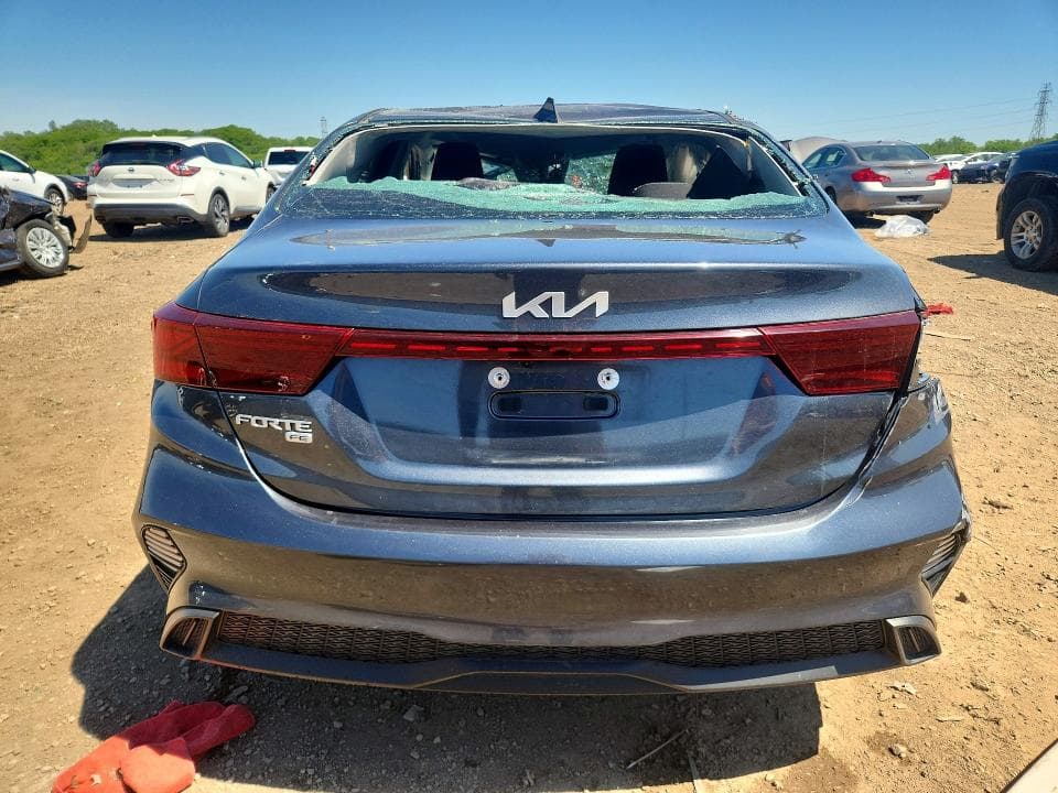 2022 KIA FORTE FE 6