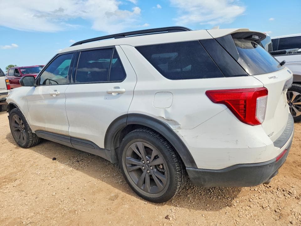 2021 FORD EXPLORER XLT 2