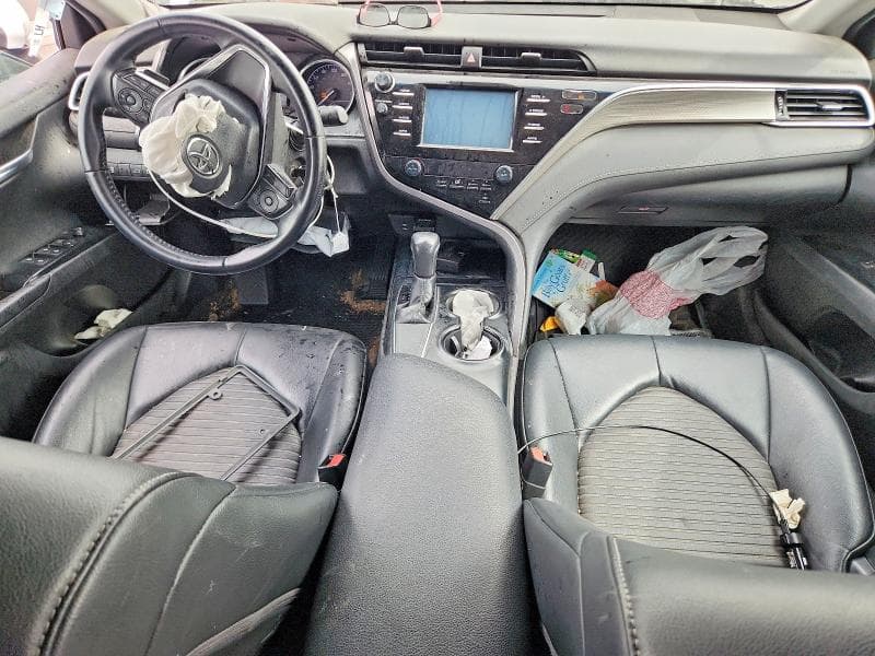 2018 TOYOTA CAMRY SE 8
