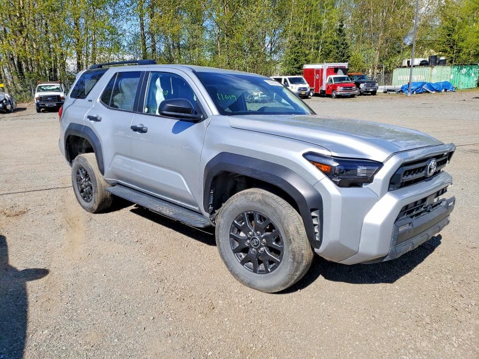 2025 TOYOTA 4RUNNER SR5 4