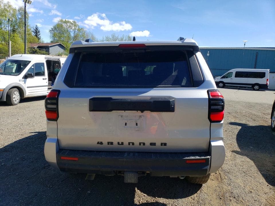 2025 TOYOTA 4RUNNER SR5 6