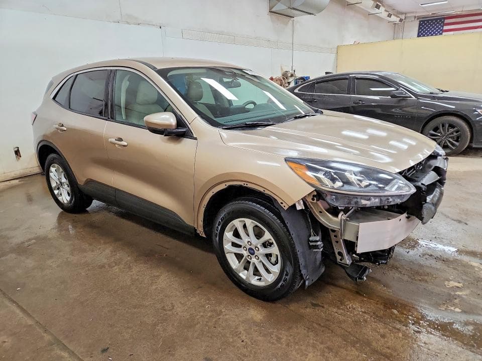 2020 FORD ESCAPE SE SE 4