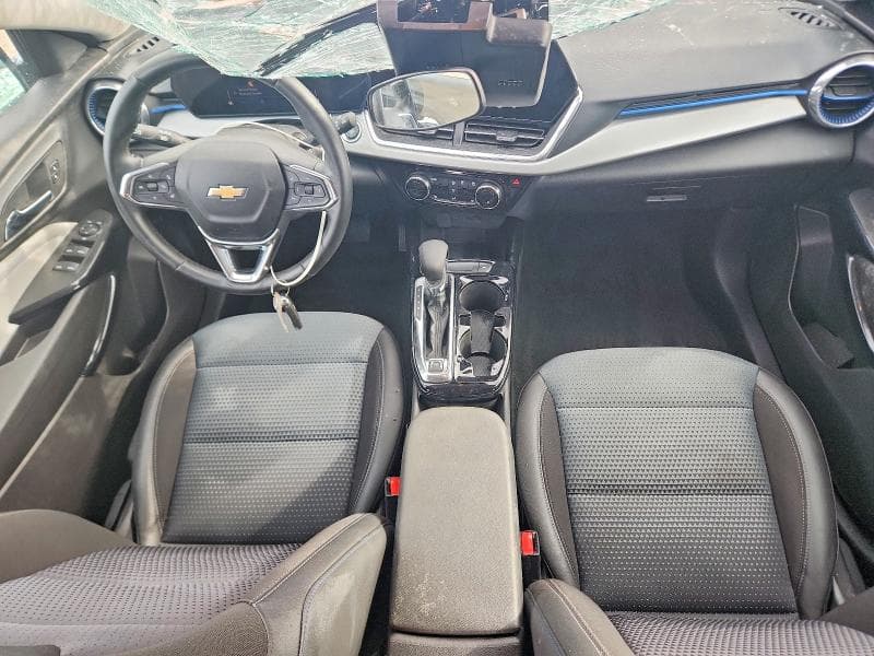 2025 CHEVROLET TRAX 1LT 8