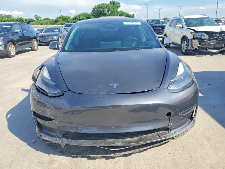 2021 TESLA MOD 5