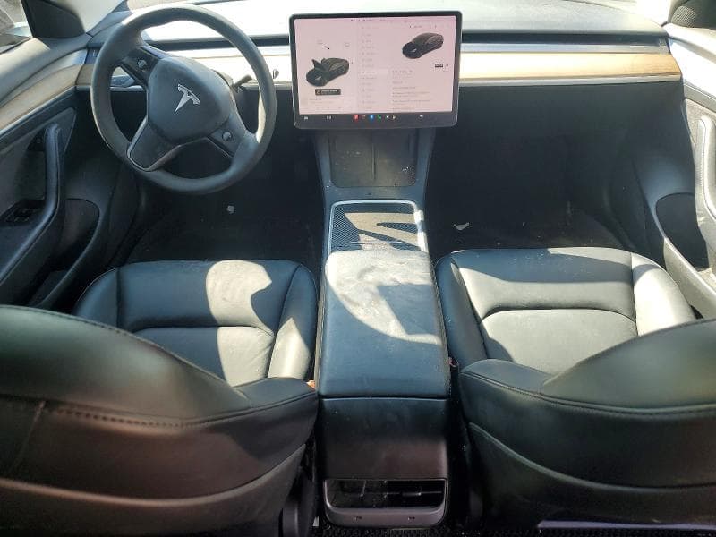 2021 TESLA MOD 8