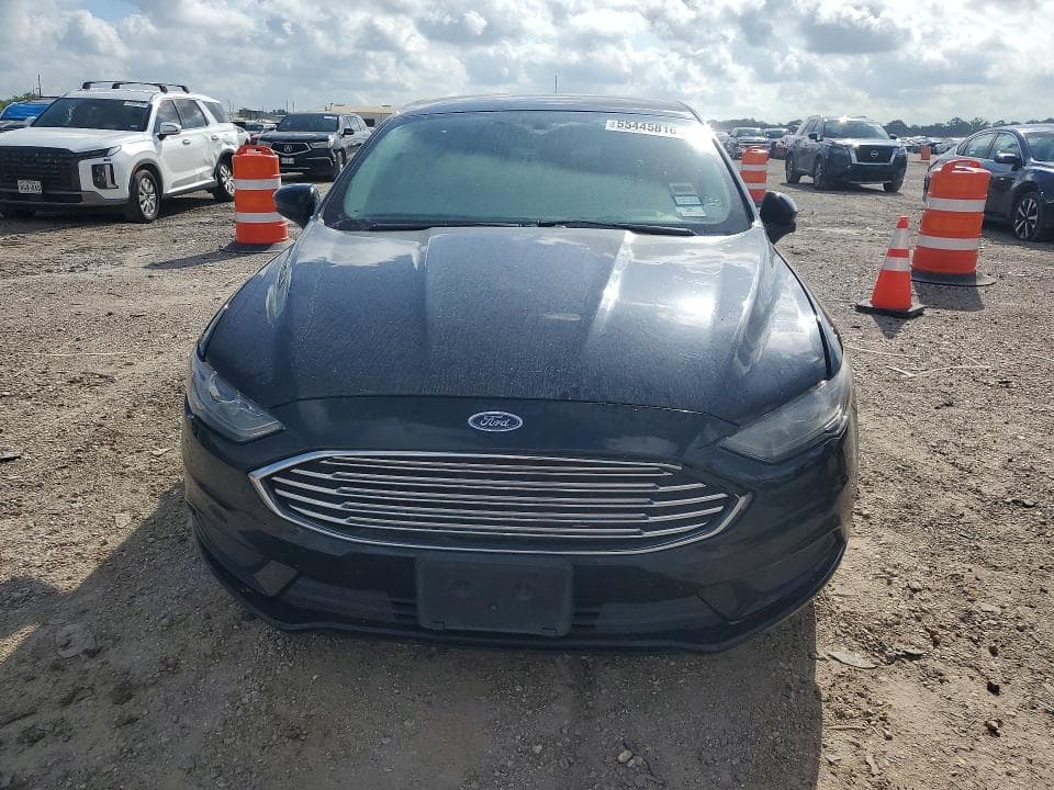 2017 FORD FUSION SE 5