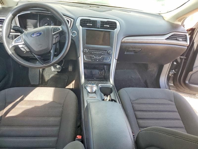 2017 FORD FUSION SE 8