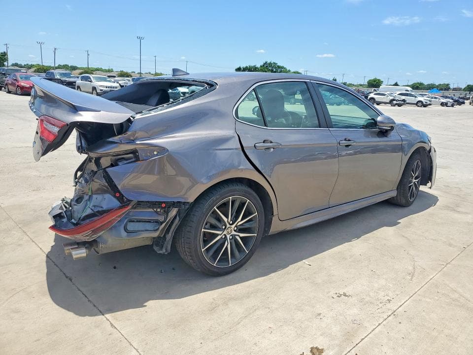 2023 TOYOTA CAMRY SE SE 3