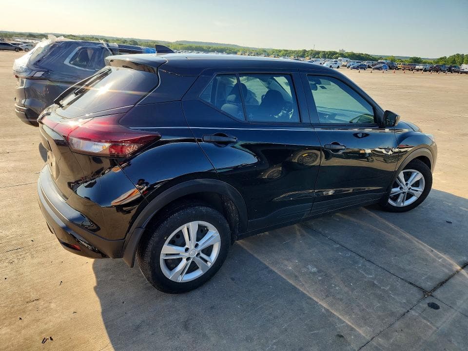 2023 NISSAN KICKS S 3