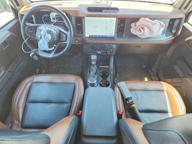 2024 FORD BRONCO OUTER BANKS 8