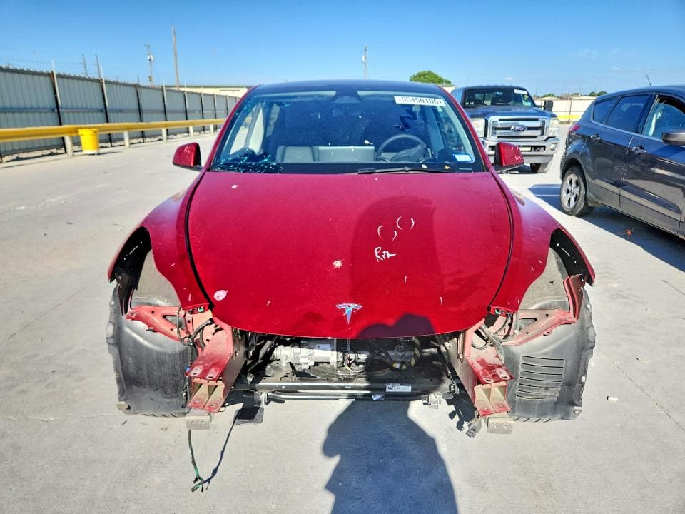 2024 TESLA MODEL Y 5